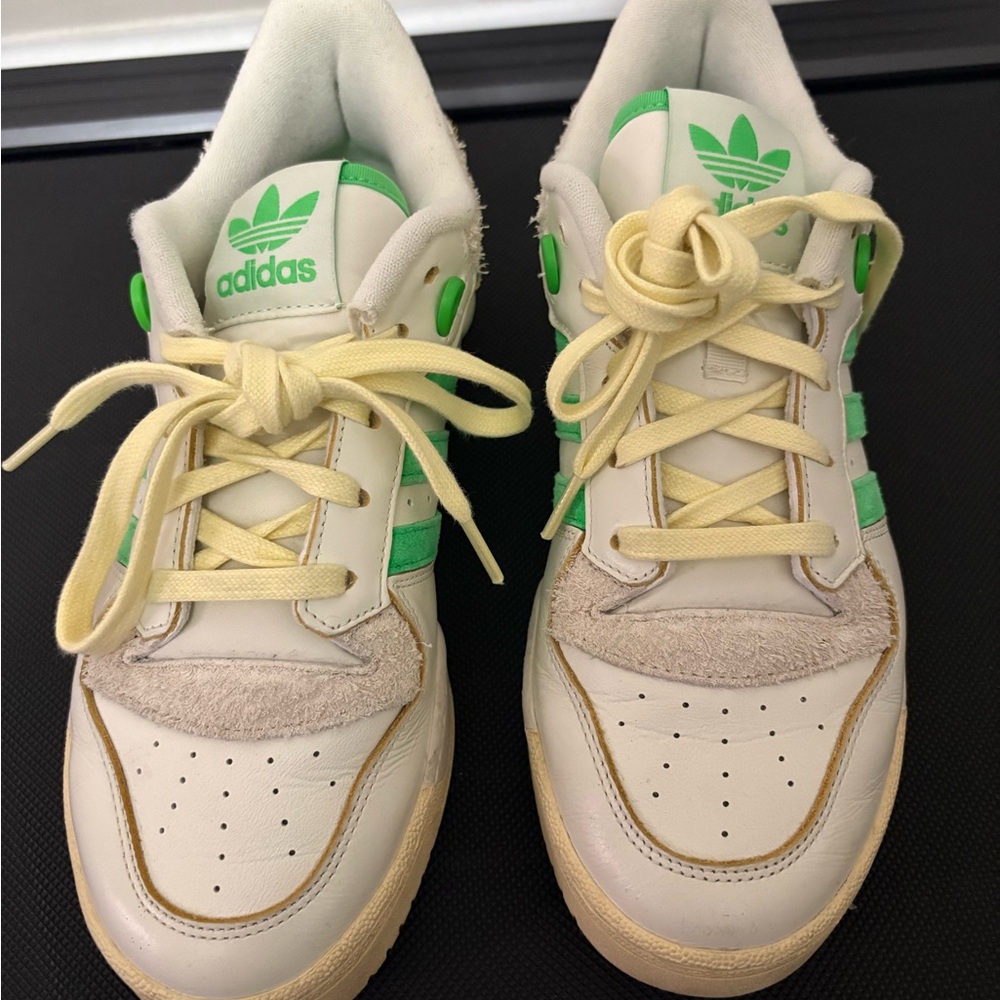 Adidas Sneakers - Cream and Green